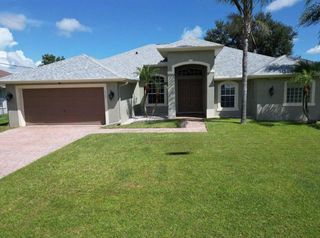 5721 NW Alcazar Terrace, Port St. Lucie, Port St Lucie, FL 34986