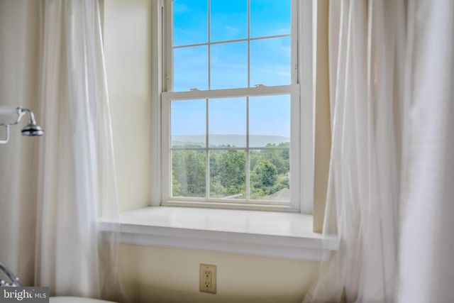 1507 OLD RIDER RD, Harpers Ferry, WV 25425