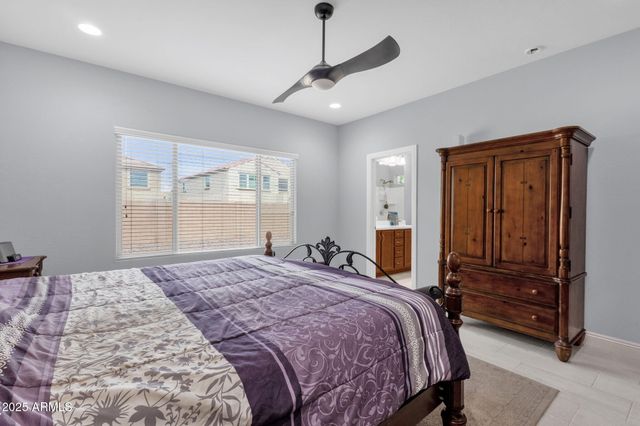 10830 E TOPAZ Avenue, Mesa, AZ 85212