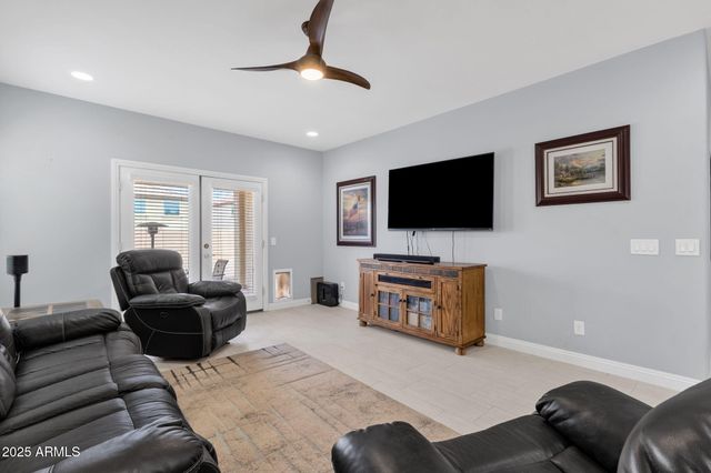 10830 E TOPAZ Avenue, Mesa, AZ 85212