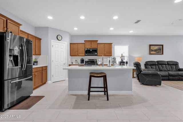 10830 E TOPAZ Avenue, Mesa, AZ 85212