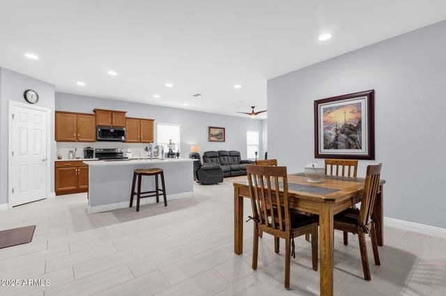 10830 E TOPAZ Avenue, Mesa, AZ 85212