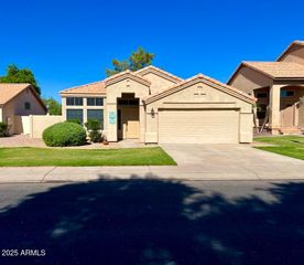 3200 S CASCADE Place, Chandler, AZ 85248