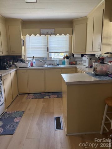 191 NC 16 Highway S, Taylorsville, NC 28681