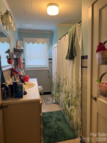 191 NC 16 Highway S, Taylorsville, NC 28681