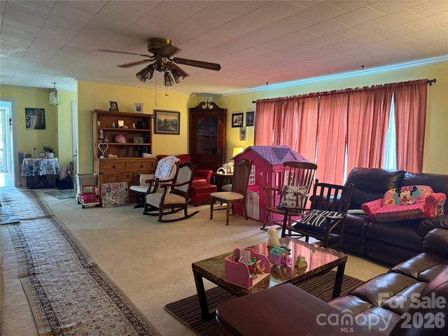 191 NC 16 Highway S, Taylorsville, NC 28681