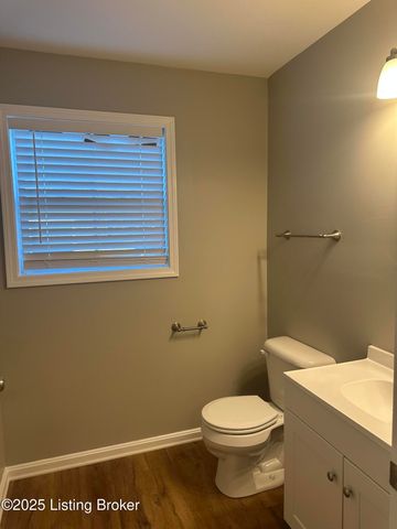 6501 Hackel Dr, Louisville, KY 40258