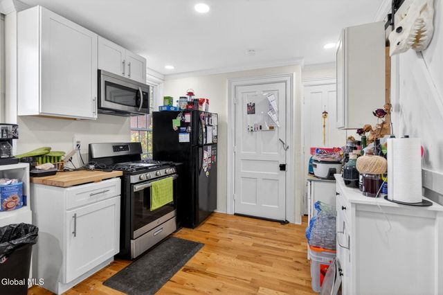 1410 5th Avenue, Troy, NY 12180