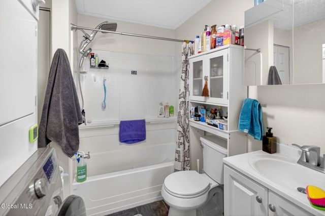 1410 5th Avenue, Troy, NY 12180