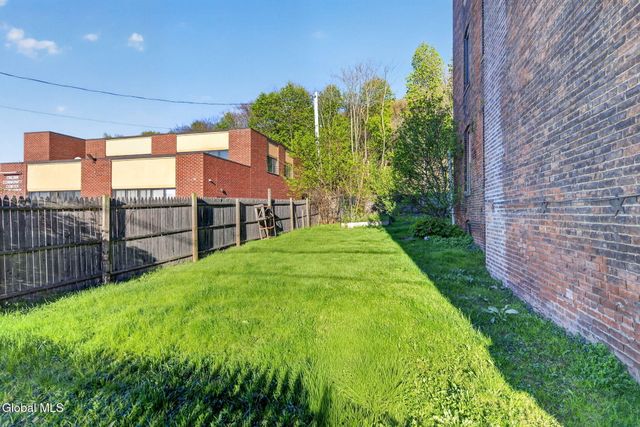 1410 5th Avenue, Troy, NY 12180