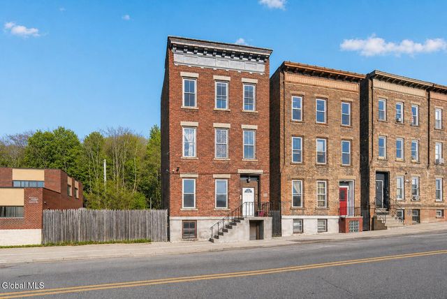 1410 5th Avenue, Troy, NY 12180