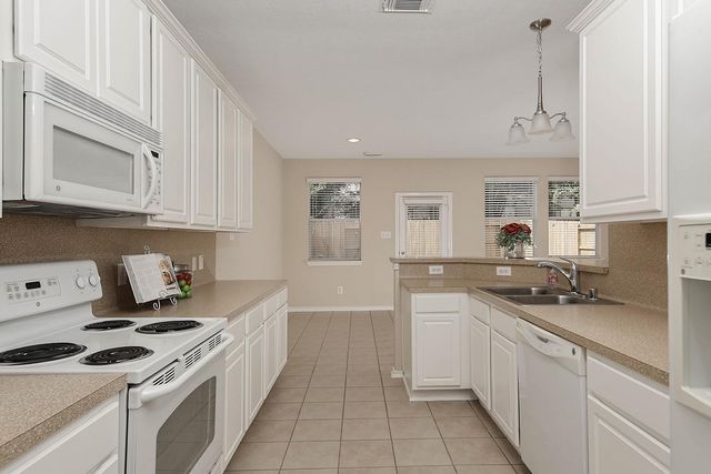 166 N Burberry Park Circle, The Woodlands, TX 77382