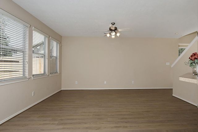 166 N Burberry Park Circle, The Woodlands, TX 77382
