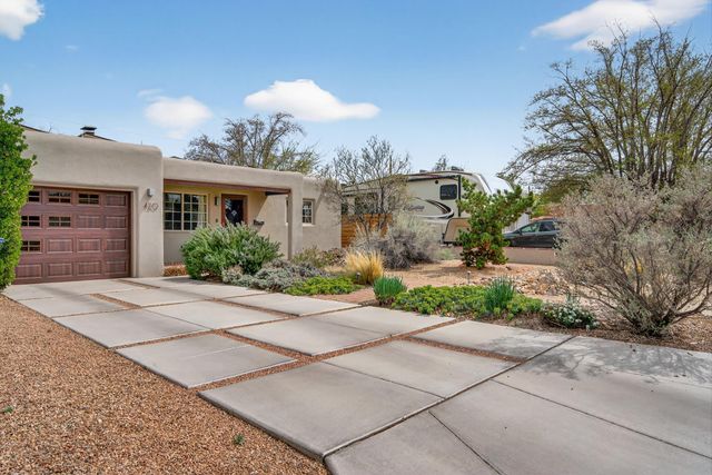 420 Manzano Street NE, Albuquerque, NM 87108