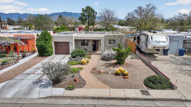 420 Manzano Street NE, Albuquerque, NM 87108