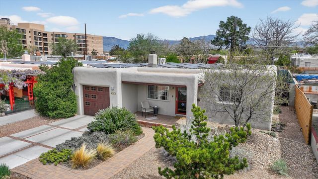 420 Manzano Street NE, Albuquerque, NM 87108