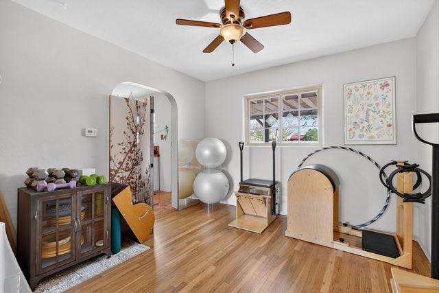 420 Manzano Street NE, Albuquerque, NM 87108