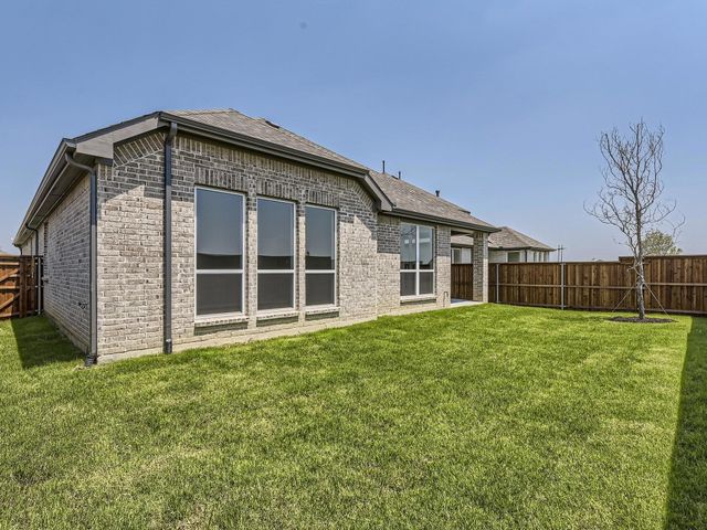 207 Buffalo Boulevard, Rhome, TX 76078