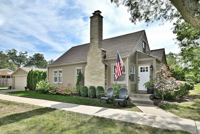 247 Harlem Avenue, Glenview, IL 60025