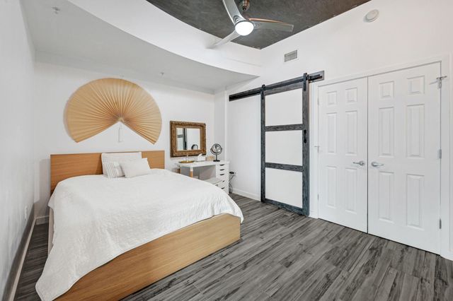 5925 Almeda Road 11406, Houston, TX 77004