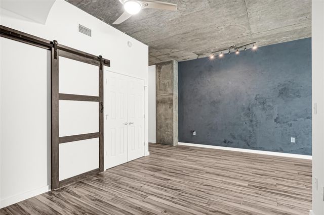 5925 Almeda Road 11406, Houston, TX 77004