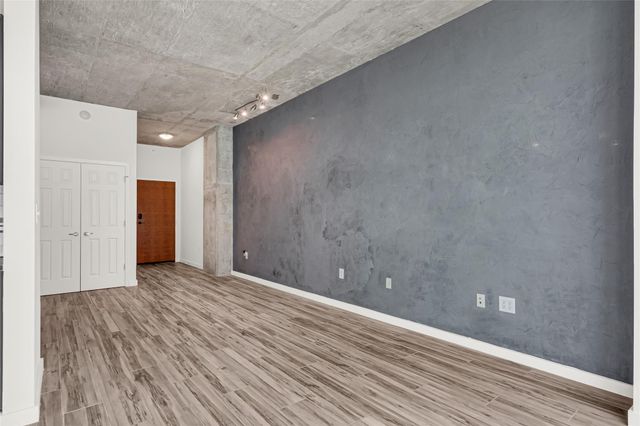5925 Almeda Road 11406, Houston, TX 77004