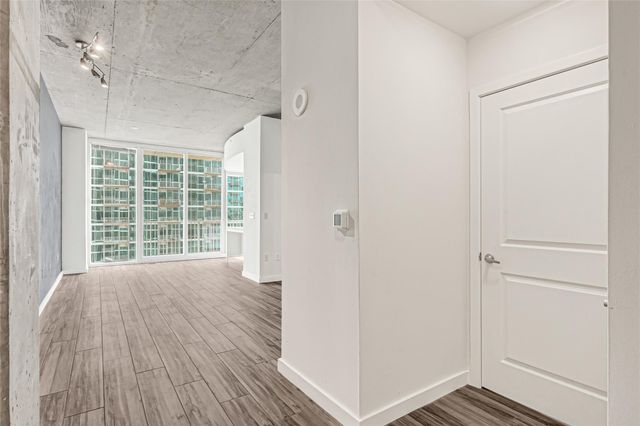 5925 Almeda Road 11406, Houston, TX 77004