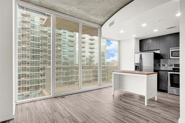 5925 Almeda Road 11406, Houston, TX 77004