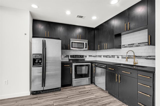 5925 Almeda Road 11406, Houston, TX 77004