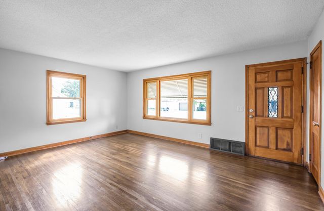 539 Brisbin Street, Anoka, MN 55303