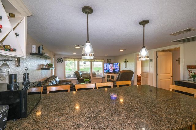 29523 County Road 25, Damon, TX 77430