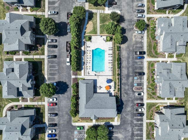 1052 Pinehurst Dr, Spring Hill, TN 37174