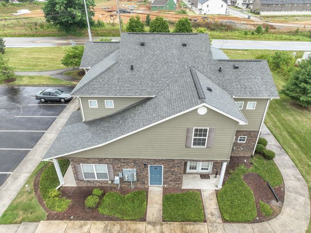 1052 Pinehurst Dr, Spring Hill, TN 37174
