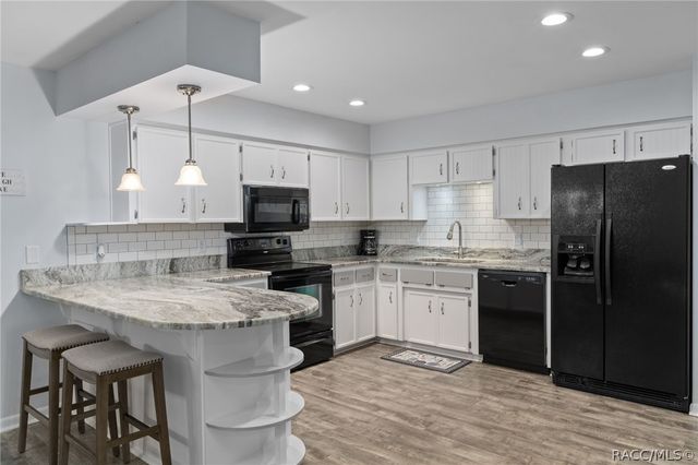 3334 S Royal Oaks Drive, Inverness, FL 34452