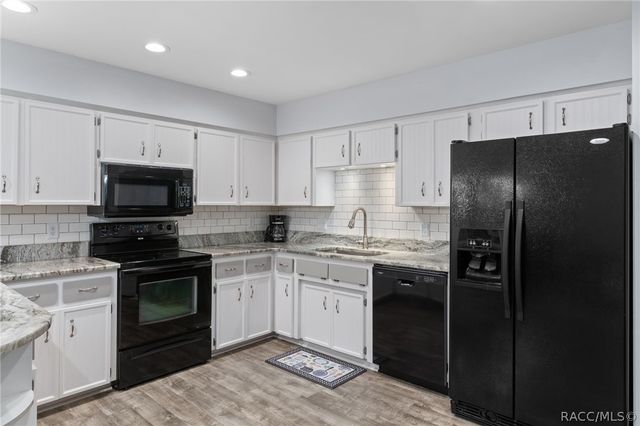 3334 S Royal Oaks Drive, Inverness, FL 34452