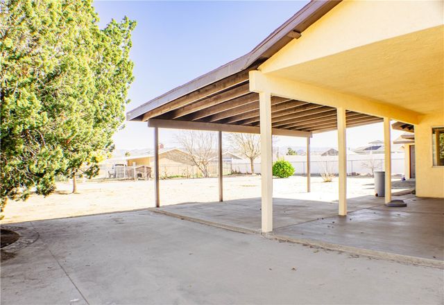 7407 Kenyon, Hesperia, CA 92345