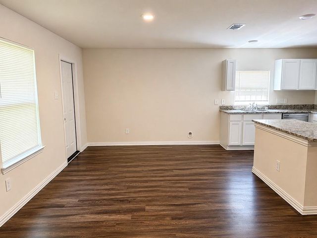 5609 Langley Road, Houston, TX 77016
