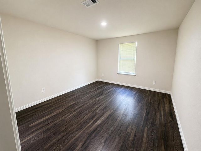 5609 Langley Road, Houston, TX 77016