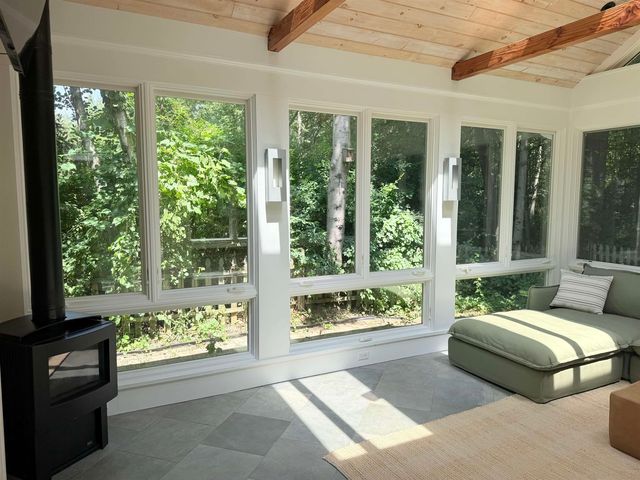 54 Muirfield Road, Burlington, VT 05408