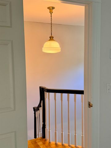 54 Muirfield Road, Burlington, VT 05408