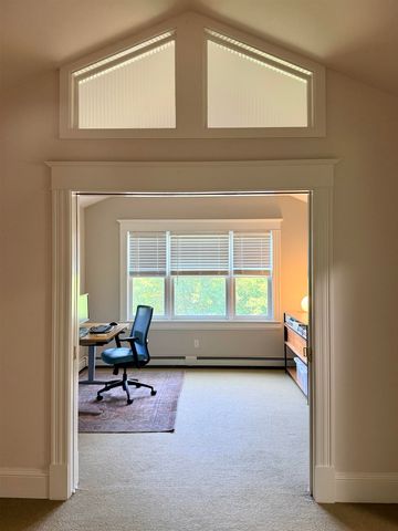 54 Muirfield Road, Burlington, VT 05408