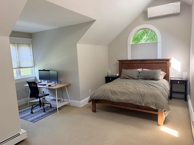 54 Muirfield Road, Burlington, VT 05408