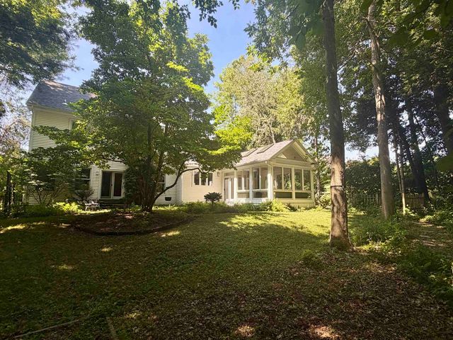 54 Muirfield Road, Burlington, VT 05408