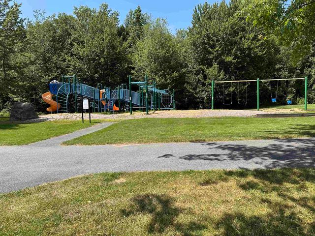 54 Muirfield Road, Burlington, VT 05408