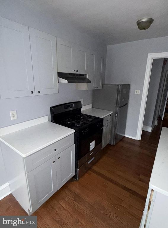 274 N KESWICK AVE, Glenside, PA 19038