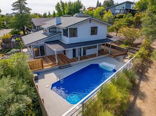 3325 Stratford Avenue, Redding, CA 96001