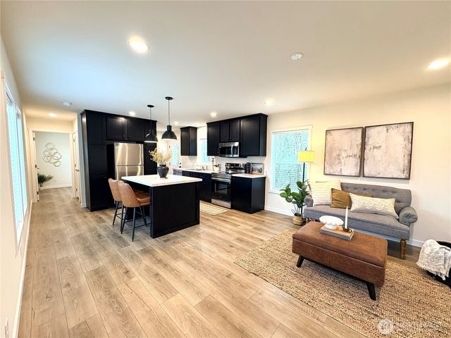 763 Eadon Rd, Toledo, WA 98591