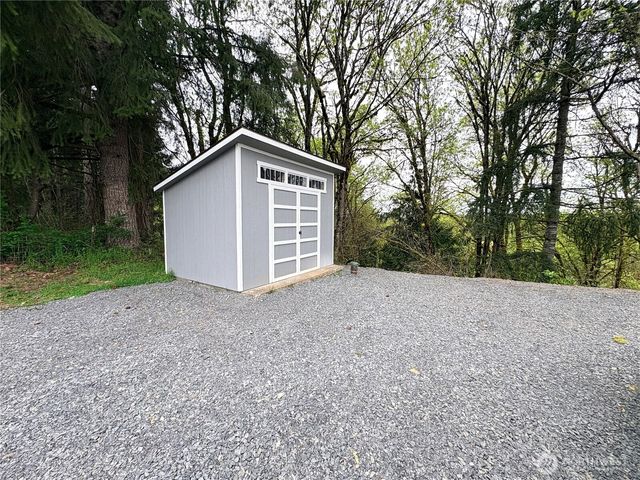 763 Eadon Rd, Toledo, WA 98591