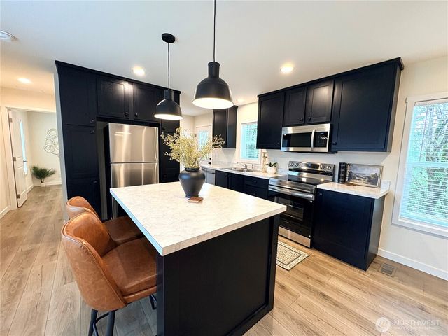 763 Eadon Rd, Toledo, WA 98591