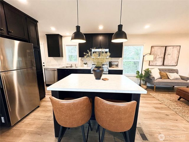 763 Eadon Rd, Toledo, WA 98591